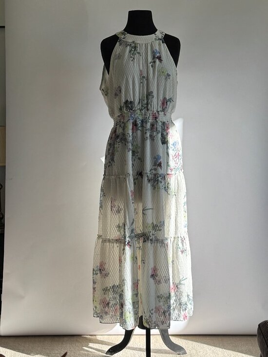 Ted Baker London Dresses & Skirts - Ted Baker London Floral Tiered Midi Dress